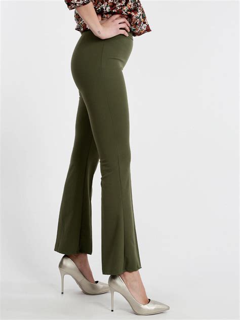 pantaloni eleganti da donna.